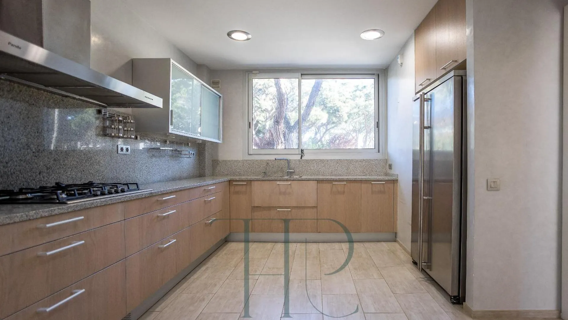 Gavamar Villa 0*, Gava