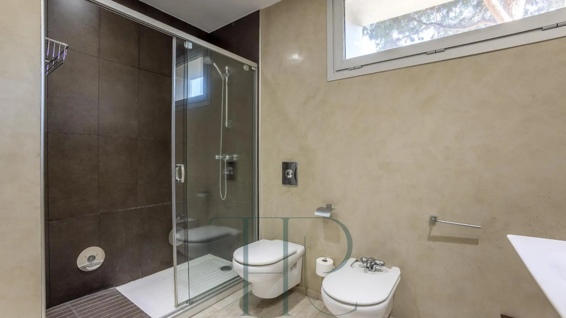 Gavamar Villa 0*, Gava