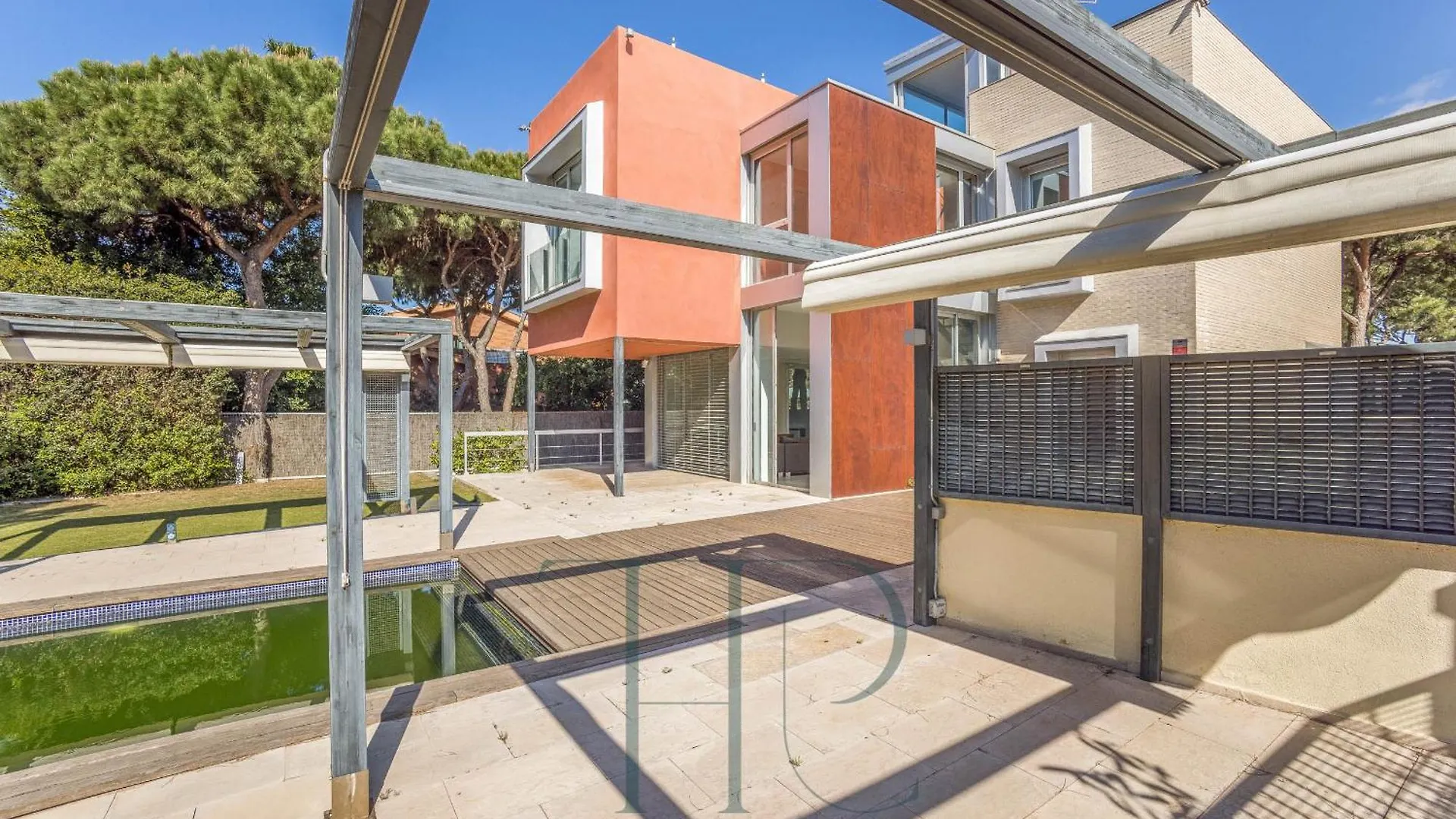 Gavamar Villa 0*, Gava